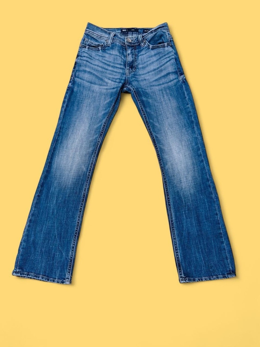 BKE Aiden Men’s 26x30 Bootcut Jeans Medium Wash Stretch Denim Buckle
